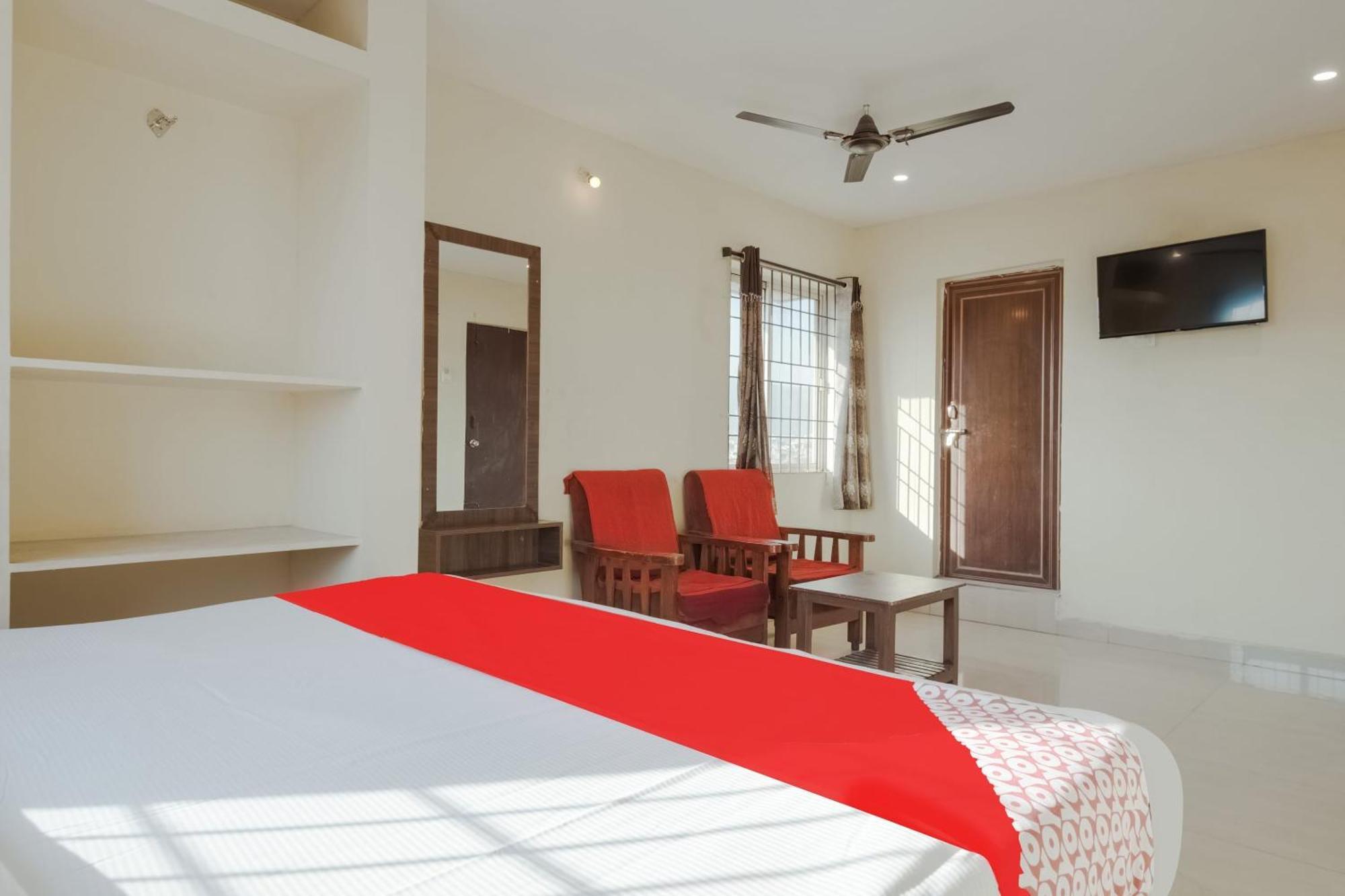 Hotel O Anu Grand Visakhapatnam Exterior photo